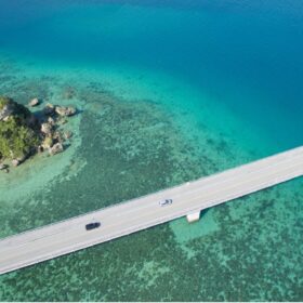 沖縄ドライブコース！北部の自然から南部の歴史的名所まで徹底解説