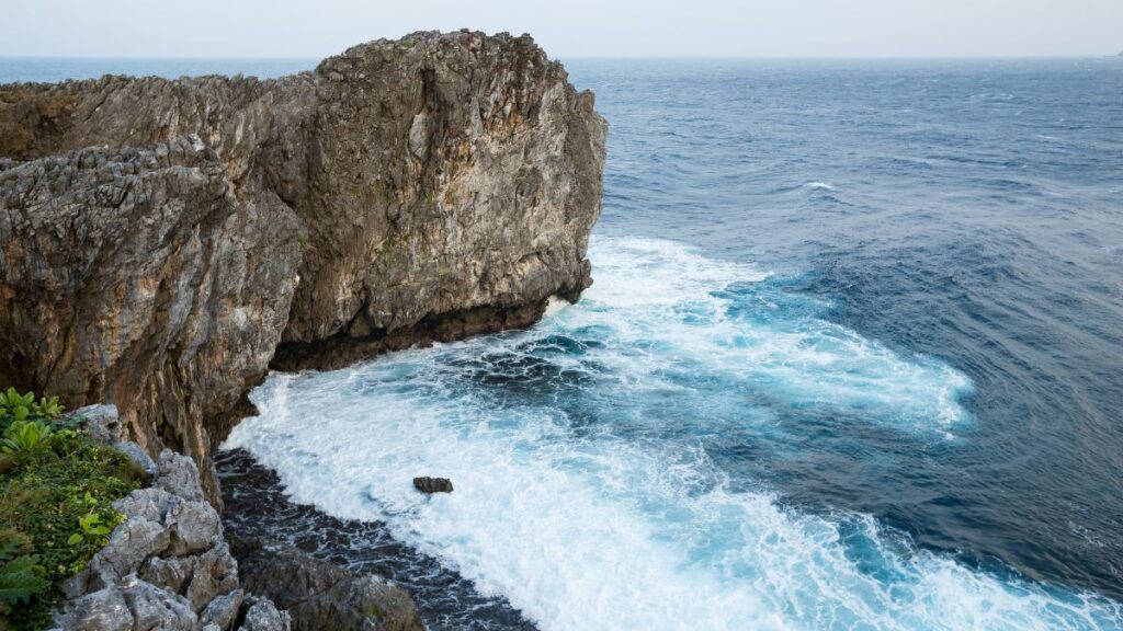 沖縄最北端で迫力ある景色を楽しもう