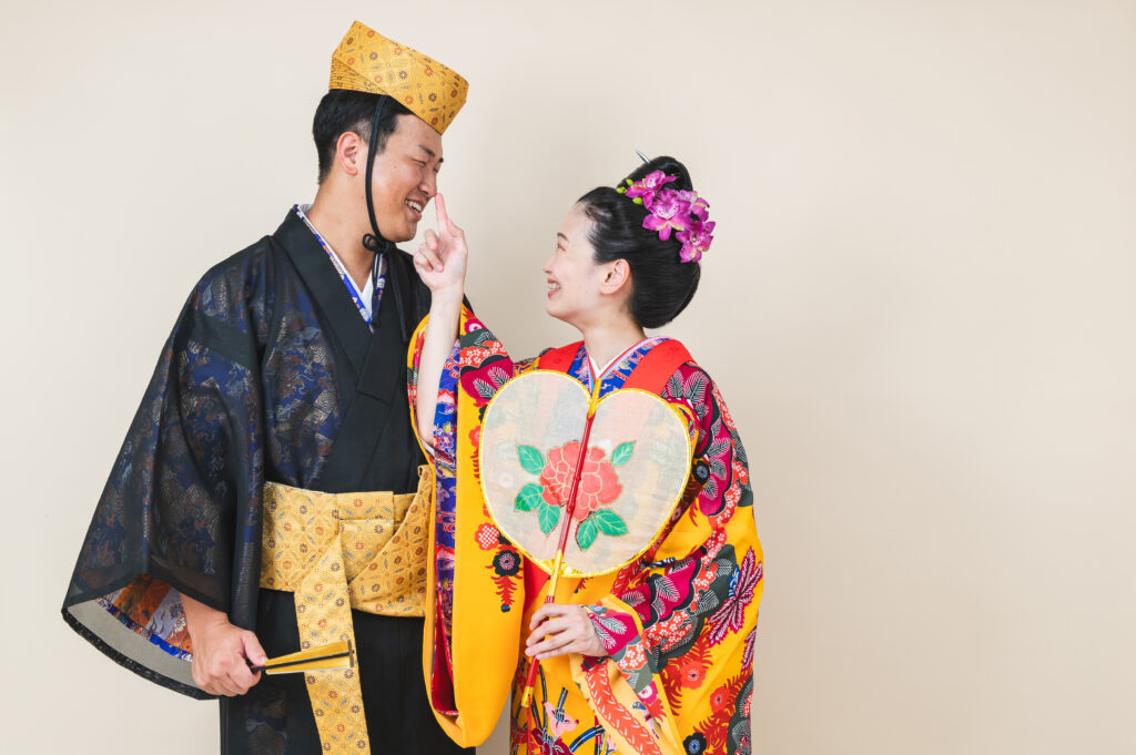 沖縄北谷ウエディングフォト｜【琉装】スタジオ撮影プラン衣装付き